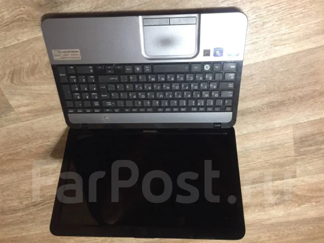 Toshiba Satellite L850-B5K. 15.6", 2,3����, ��� 4 ��, ���� 500���, WiFi: 1, Bluetooth: 1, ����������� �� 1��. ����