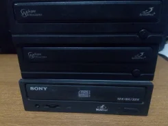 CD-ROM �������. ����