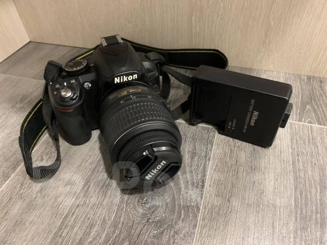 Nikon D3100 ����