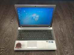 Samsung RV520. 15.6", 2,3����, ��� 8 ��, ���� 320���, WiFi: 1, Bluetooth: 1 ����