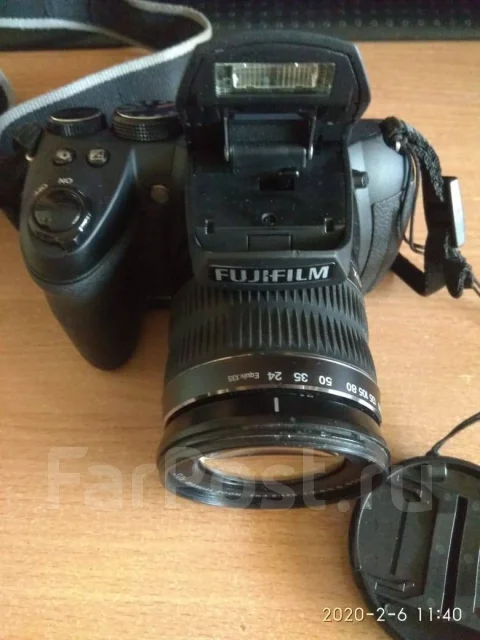 Fujifilm FinePix HS25EXR. 15 - 19.9 ��, ���: 14� � ����� ����