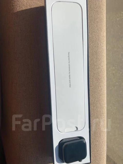 Apple Watch Series 4 Nike+ ����