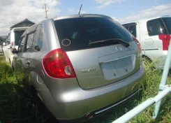 Mazda Verisa. DC5 DC5W, ZY ����