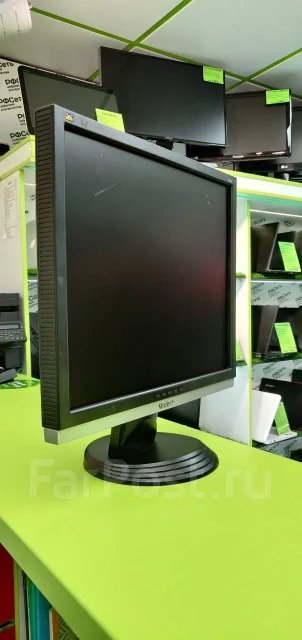 ViewSonic. 19" ����