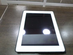 Apple iPad 4 ����