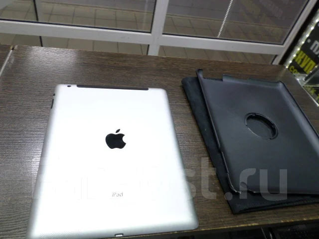 Apple iPad 4 ����