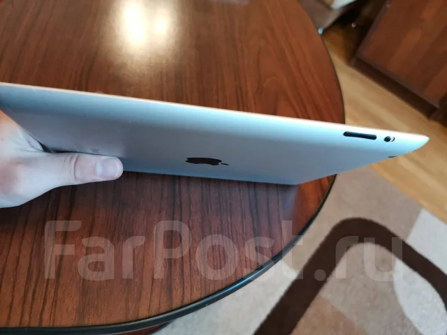 Apple iPad 4 ����