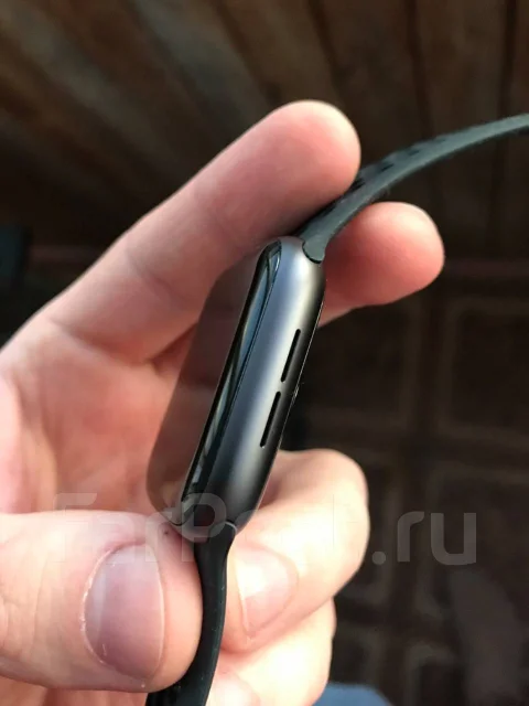 Apple Watch Series 4. GPS ����