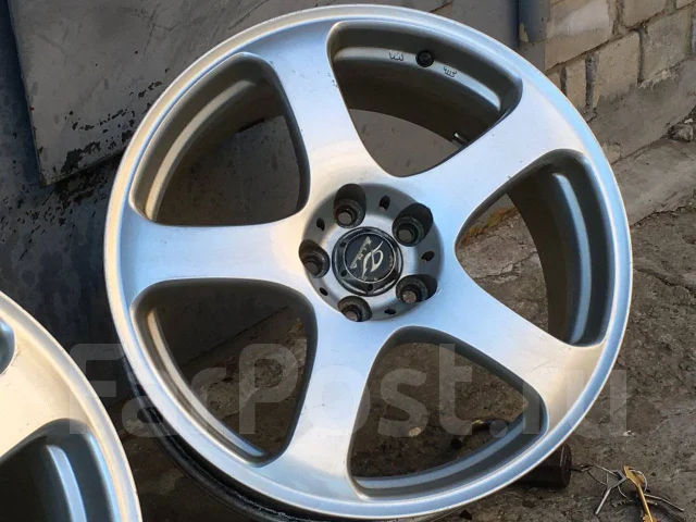 Topy Zina. 8.0x17", 5x100, ET48 ����