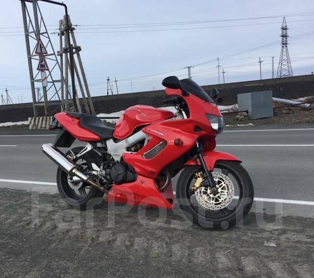 Плуг Honda VTR1000F (Нижний пластик) Отправка по России, новый, под ...