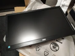 AOC. 19.5" ����