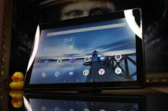 Lenovo Tab E10 ����