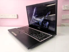 Samsung. 15.6", ��� 6 ��, ���� 600���, WiFi: 1, Bluetooth: 1, ����������� �� 2��. ��� ����� �� ������� ����