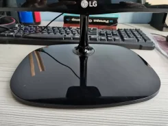 LG. 22"