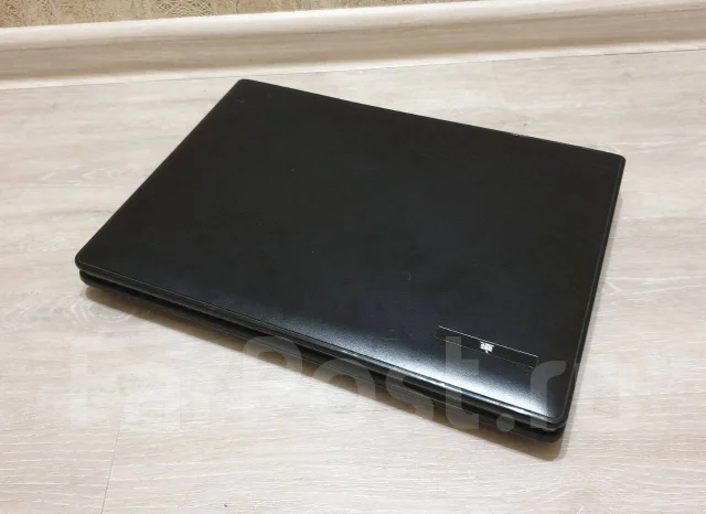 DNS. 14", 1,6����, ��� 3072 ��, ���� 60���, WiFi: 1, Bluetooth: 1, ����������� �� 1��. ����