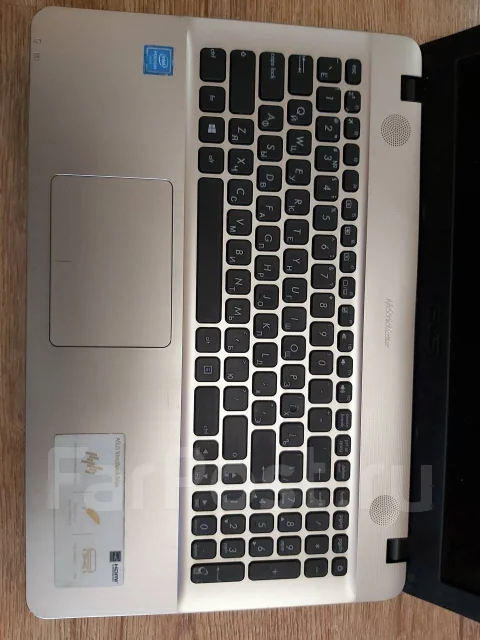 Asus VivoBook D541NA. 15.6", WiFi: 1, Bluetooth: 1 ����