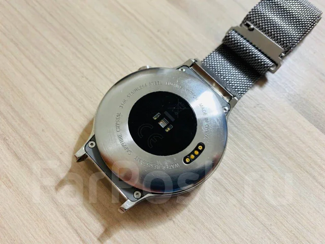 Huawei Watch. IP67 ����