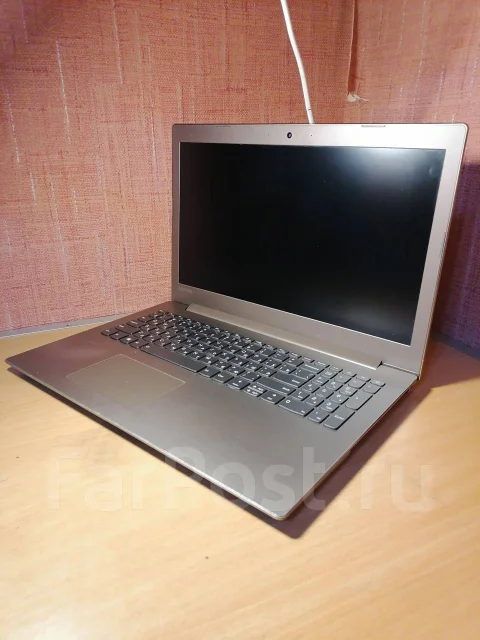 Lenovo IdeaPad 520-15IKB. 15.6", 2,5����, ��� 12 ��, ���� 1 000���, WiFi: 1, Bluetooth: 1, ����������� �� 15��. ����
