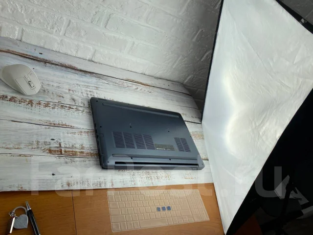 Dell G3. 17.3", 2,2����, ��� 16 ��, ���� 2 000���, WiFi: 1, Bluetooth: 1, ����������� �� 99��. ����