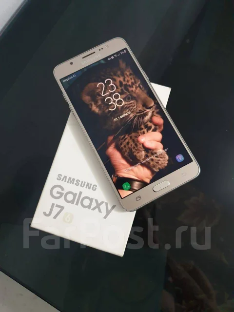 Samsung Galaxy J7. �/�, ������� ����