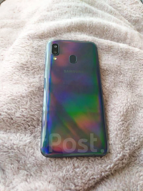 Samsung Galaxy A40. �����, 3G, 4G LTE, Dual-SIM, NFC ����