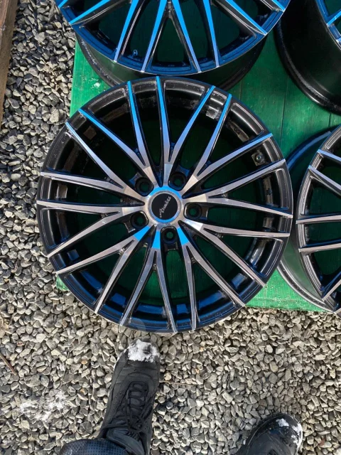 Anevias. 7.0x17", 5x114.3, ET38, �� 73���. ����