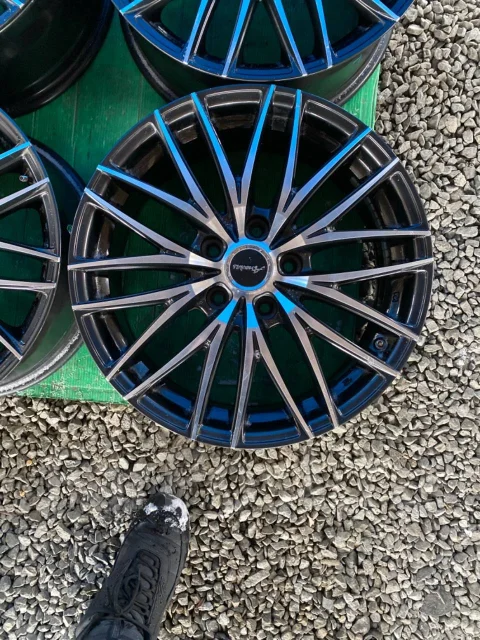 Anevias. 7.0x17", 5x114.3, ET38, �� 73���. ����