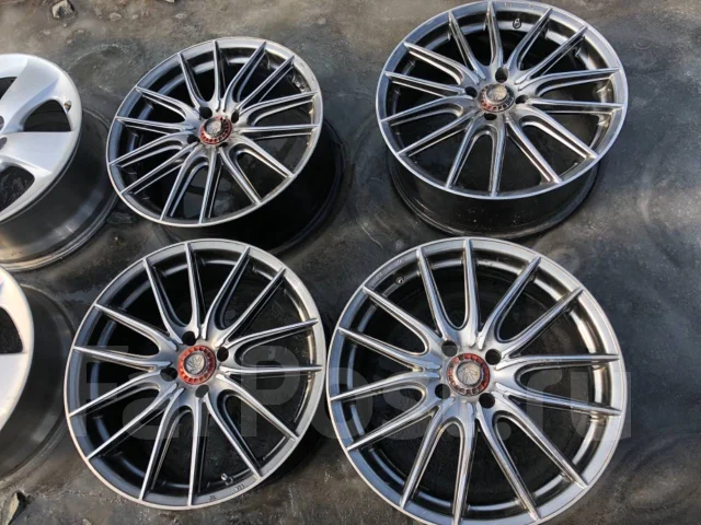 BADX Loxarny Parabola. 7.0x17", 4x100, ET45 ����