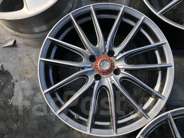 BADX Loxarny Parabola. 7.0x17", 4x100, ET45 ����