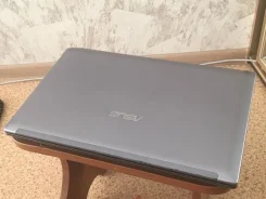 Asus N53SV. 15.6", 2 300����, ��� 4 ��, ���� 500���, WiFi: 1, Bluetooth: 1, ����������� �� 1��. ����