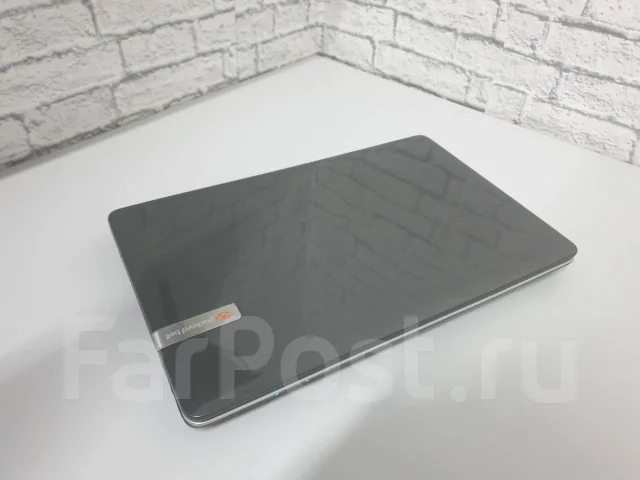 Packard Bell. 15.6", ��� 4 ��, ���� 320���, WiFi: 1, Bluetooth: 1, ����������� �� 5��. ����