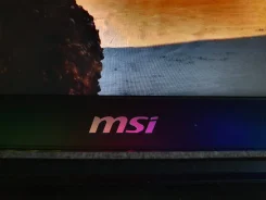 MSI GE63 8RE Raider RGB. 15.6", 2,2����, ��� 16 ��, WiFi, Bluetooth ����
