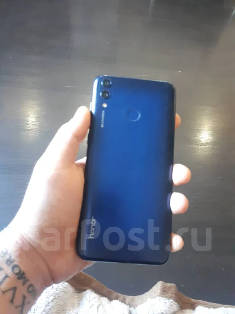 Honor 8C. �/�, �����, 4G LTE, Dual-SIM ����
