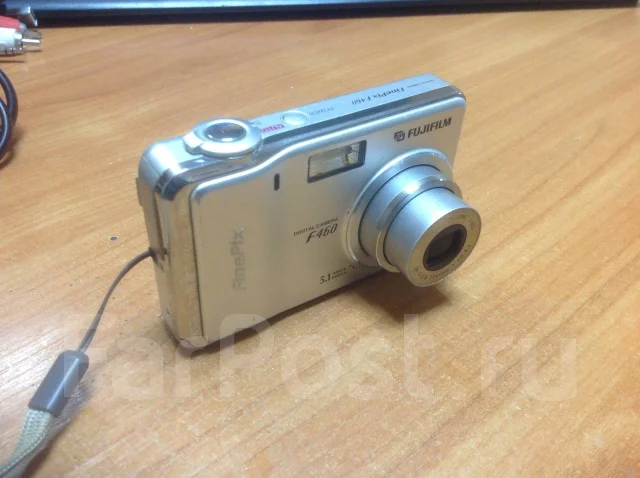Fujifilm FinePix F460. 5 - 5.9 ��, ���: 3� ����