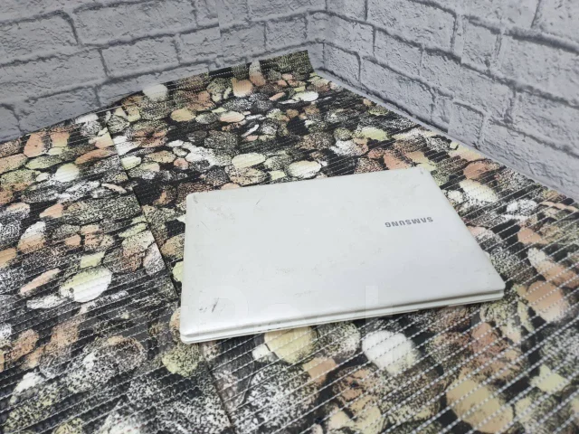 Samsung N102S. WiFi: 1, Bluetooth: 1 ����