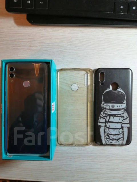 Honor 10 lite. �/�, �����, 3G, 4G LTE, Dual-SIM, ����������, NFC ����