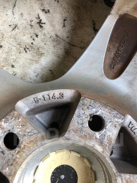 Carving head 40. 7.0x17", 5x114.3, ET35 ����