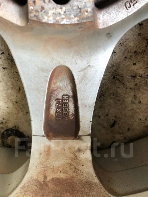 Carving head 40. 7.0x17", 5x114.3, ET35 ����