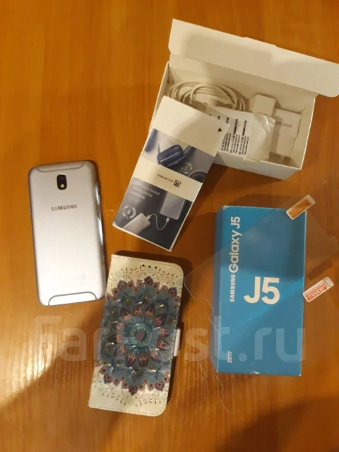 Samsung Galaxy J5 2017. �/�, ���������, 3G, 4G LTE, Dual-SIM ����