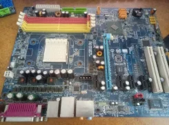 AMD 760G ����