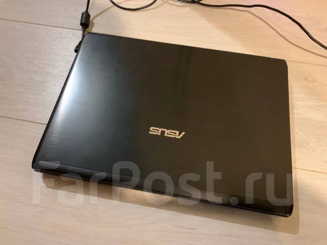 Asus U41JF. 14", 2,9����, ��� 4 ��, ���� 500���, WiFi: 1, Bluetooth: 1, ����������� �� 3��. ����