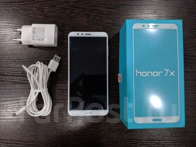 Honor 7X. �/�, �������, 3G, 4G LTE, Dual-SIM ����