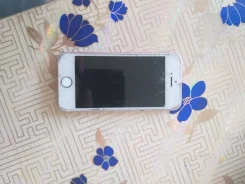 Apple iPhone SE. �/� ����