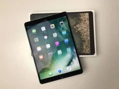 Apple iPad Pro 10.5 ����