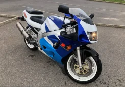 Suzuki GSX-R 600 ����