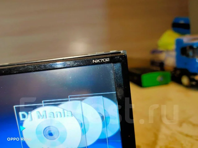 Clarion NX702 ����