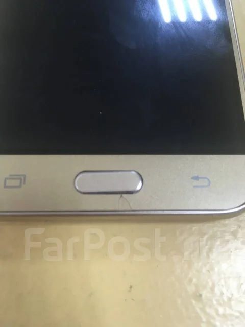 Samsung Galaxy J3. �/�, �������, 4G LTE ����