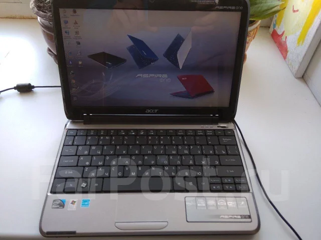 Acer Aspire One. 11.6", 1,3����, ��� 1024 ��, ���� 160���, WiFi: 1, Bluetooth: 1, ����������� �� 8��. ����