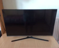 Samsung UE32J5100. LCD (��) ����