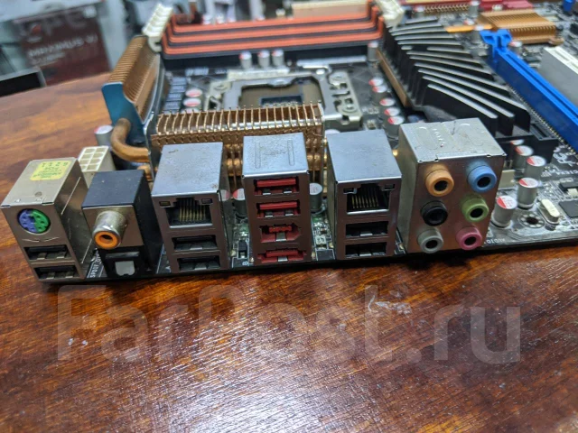 LGA1366 ����